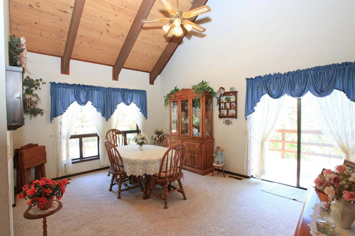 1765 Robertson Bridge Road Grants Pass, OR 97526 - Photo 17 of 29 Additional Photo