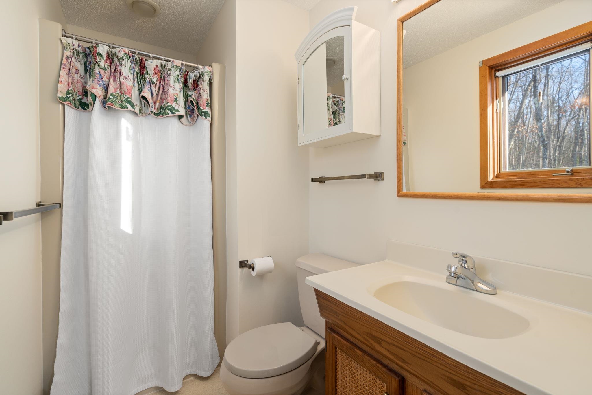 31 Heritage Hill Road Windham, NH 03087 - Photo 18 of 40 Gallery Image 18
