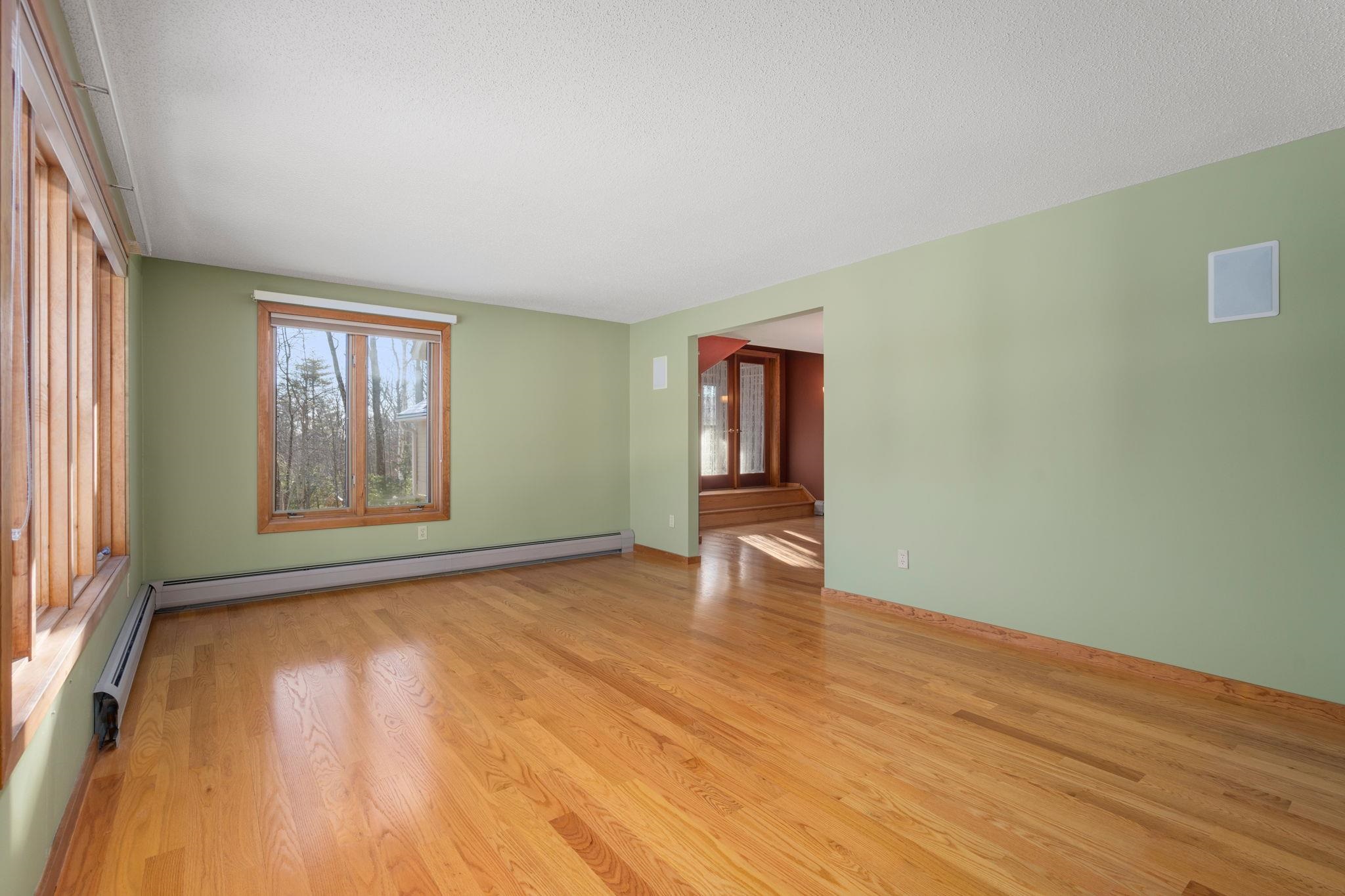 31 Heritage Hill Road Windham, NH 03087 - Photo 6 of 40 Gallery Image 6