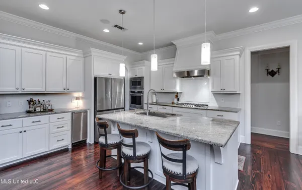 $740,000 | 110 Bristol Lane, Madison, MS 39110