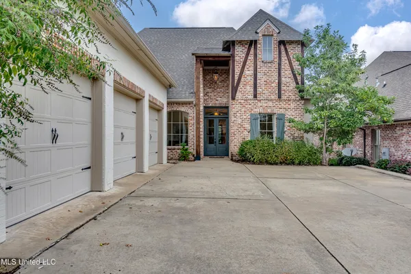 $740,000 | 110 Bristol Lane, Madison, MS 39110