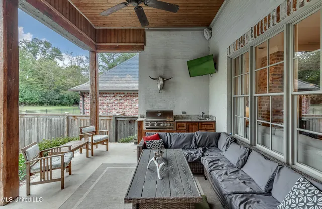 $750,000 | 110 Bristol Lane, Madison, MS 39110