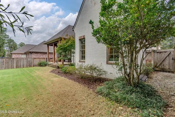 $740,000 | 110 Bristol Lane, Madison, MS 39110