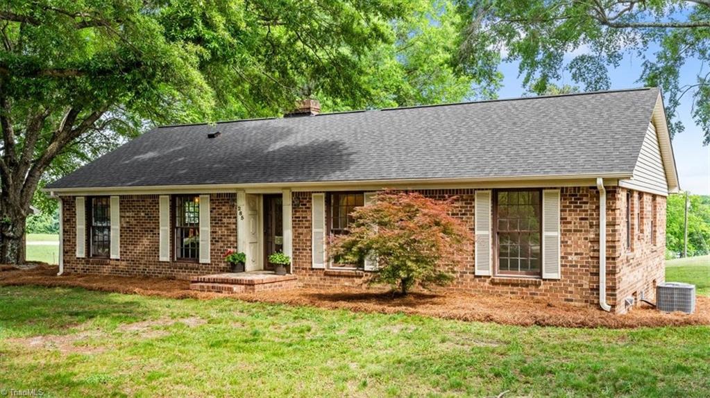 285 Trails End Road Reidsville, NC 27320 - Photo 3 of 48
