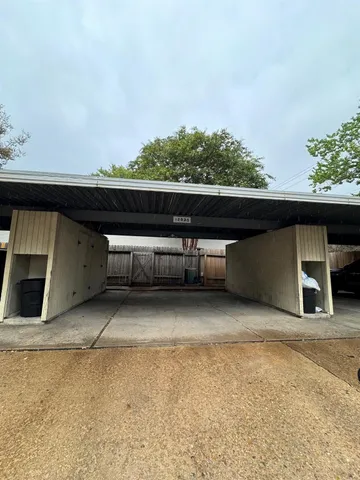 $2,400 | 12925 Trail Hollow Drive, Unit 2925, Houston, TX 77079