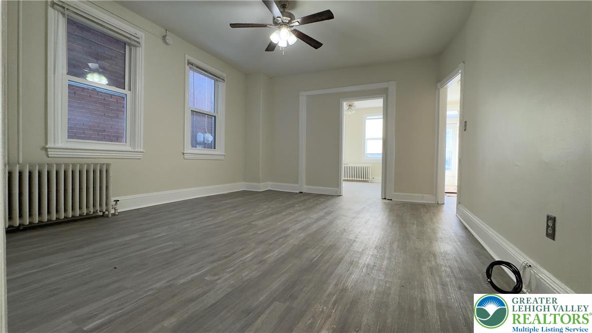 612 East 5th Street Bethlehem, PA 18015 - Photo 2 of 31 Living room