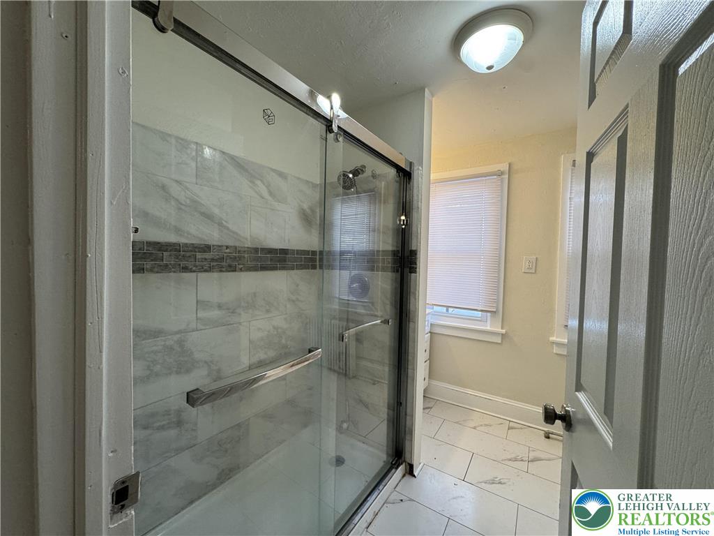 612 East 5th Street Bethlehem, PA 18015 - Photo 10 of 31 1st level Bathroom