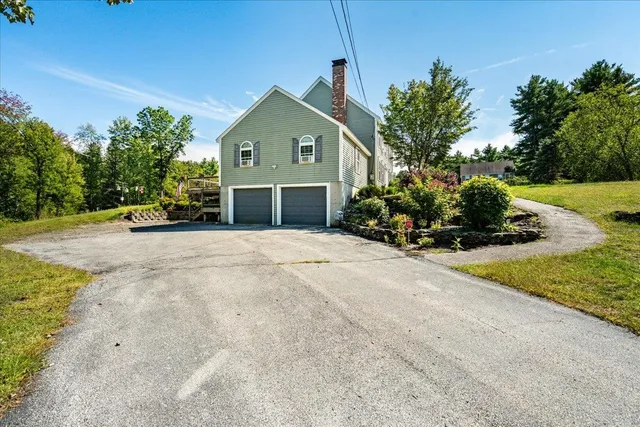 $750,000 | 44 Pheasant Run Drive, Chester, NH 03036