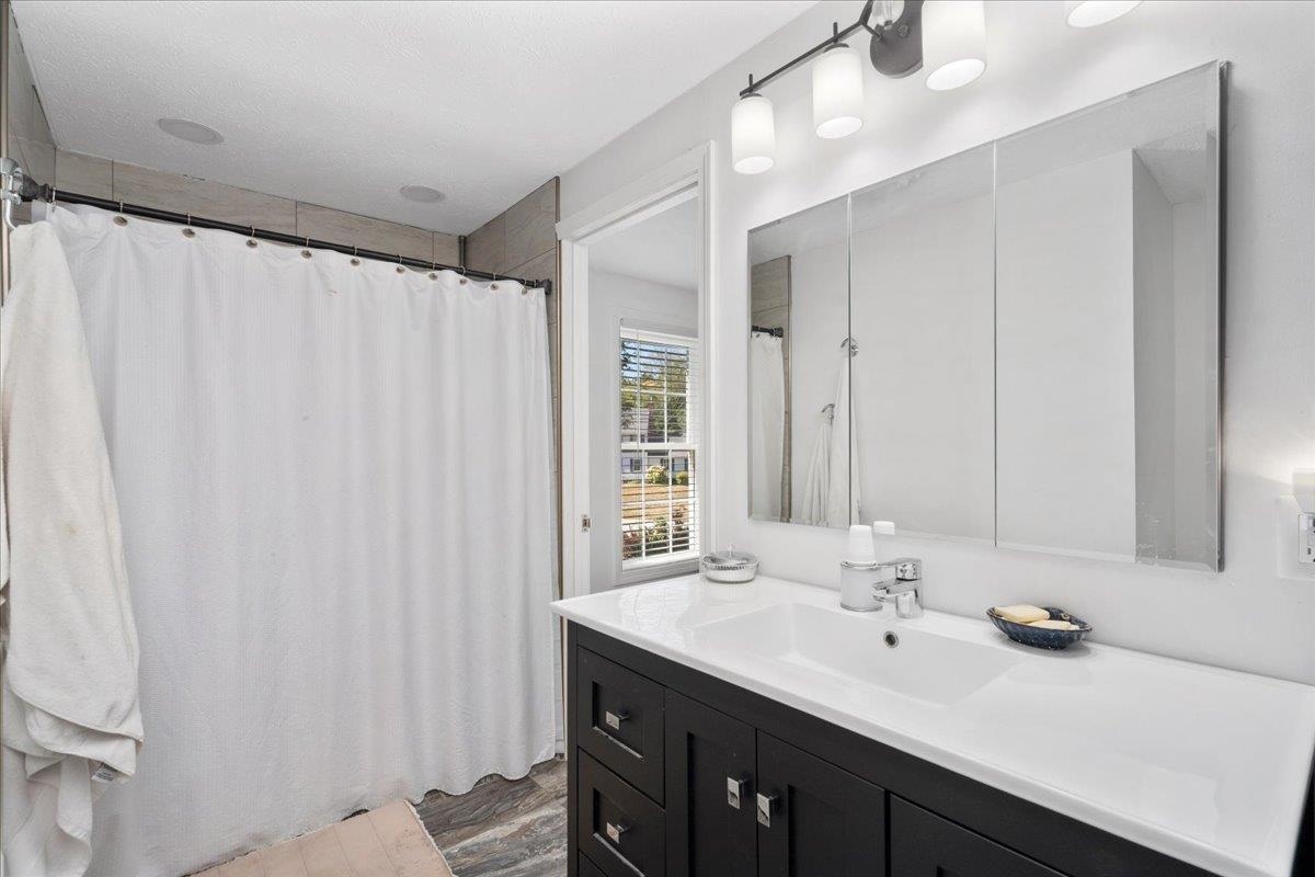 44 Pheasant Run Drive Chester, NH 03036 - Photo 38 of 59