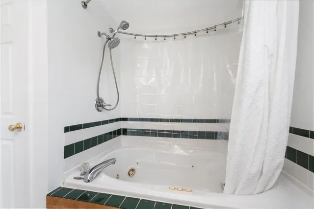 $750,000 | 44 Pheasant Run Drive, Chester, NH 03036