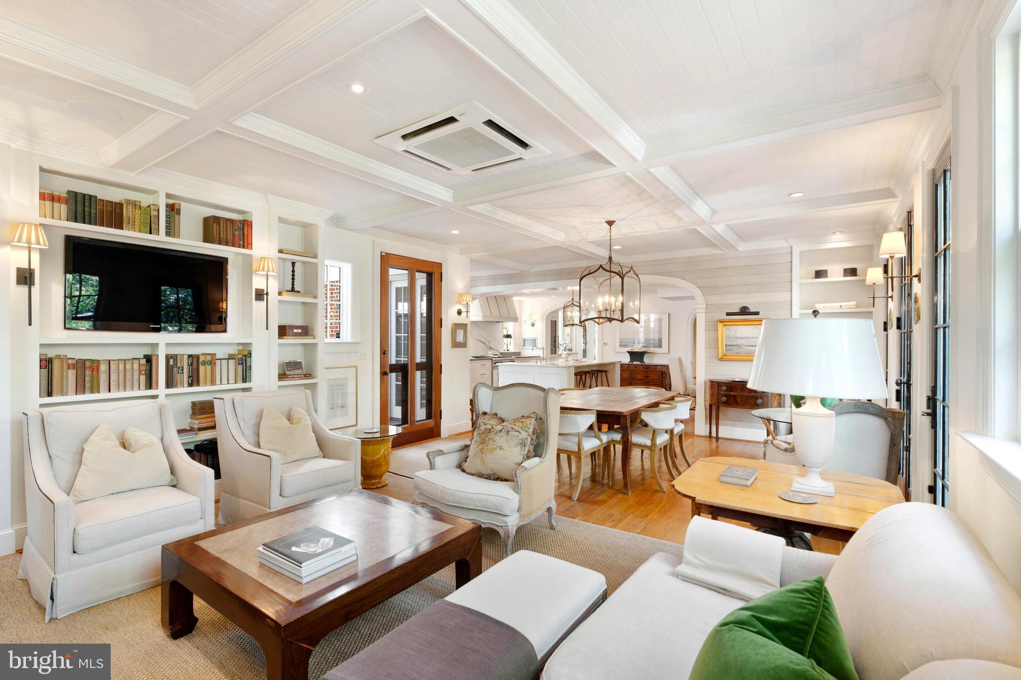 216 Chancery Road Baltimore, MD 21218 - Photo 5 of 72