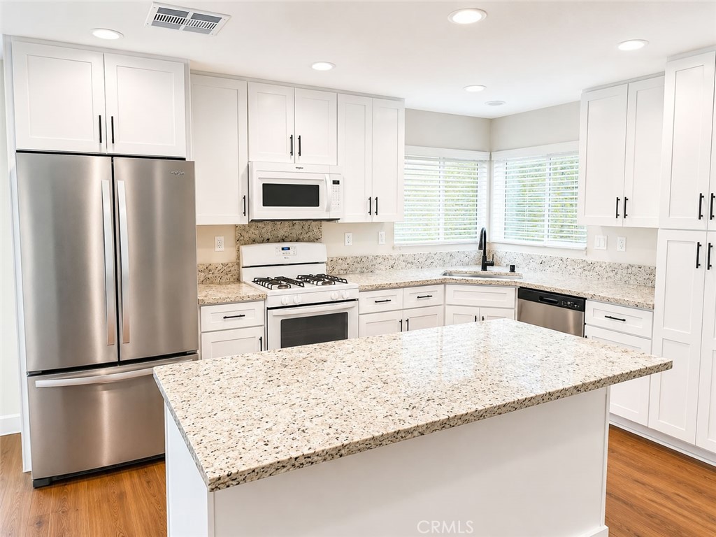 11987 Pomering Road Downey, CA 90242 - Photo 8 of 21