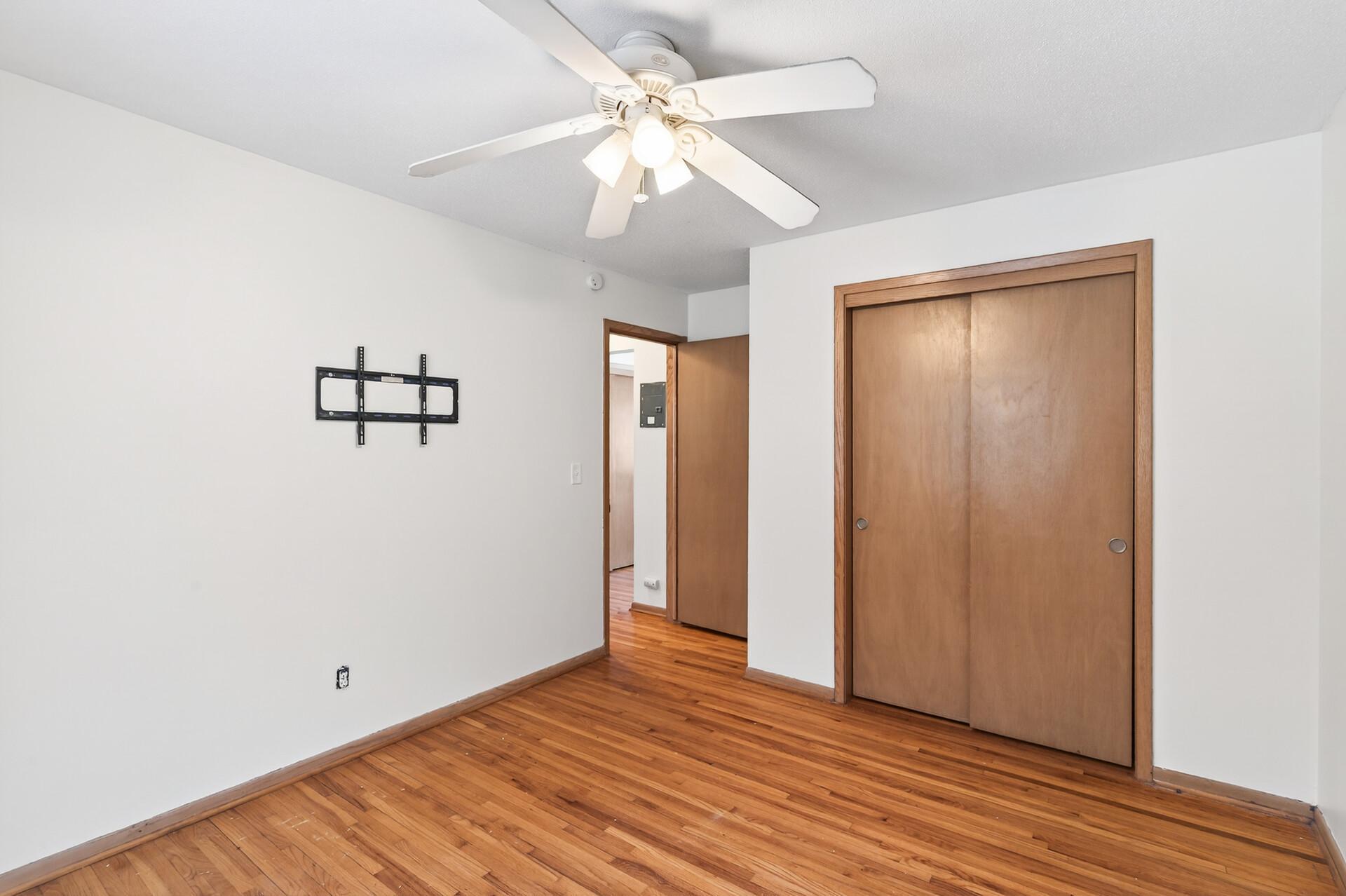 2307 Unity Avenue North Golden Valley, MN 55422 - Photo 19 of 33