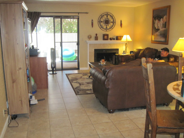 1555 Hecker Pass Road, Unit D102 Gilroy, CA 95020 - Photo 4 of 17 Gallery Image 4
