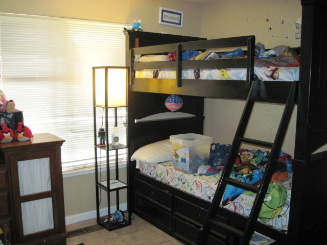 1555 Hecker Pass Road, Unit D102 Gilroy, CA 95020 - Photo 7 of 17 Gallery Image 7