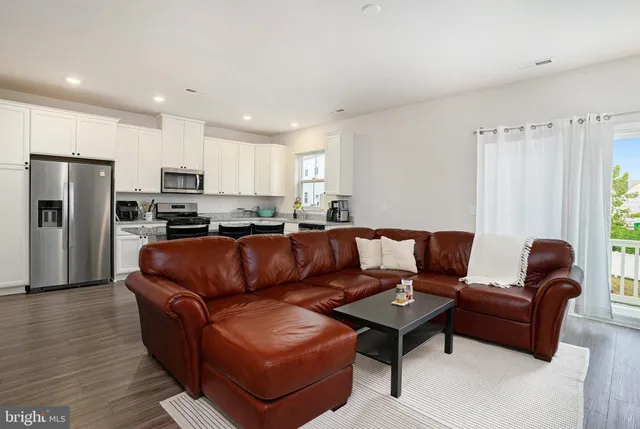 $420,000 | 7 Ford Street, Unit A, Bridgeport, PA 19405