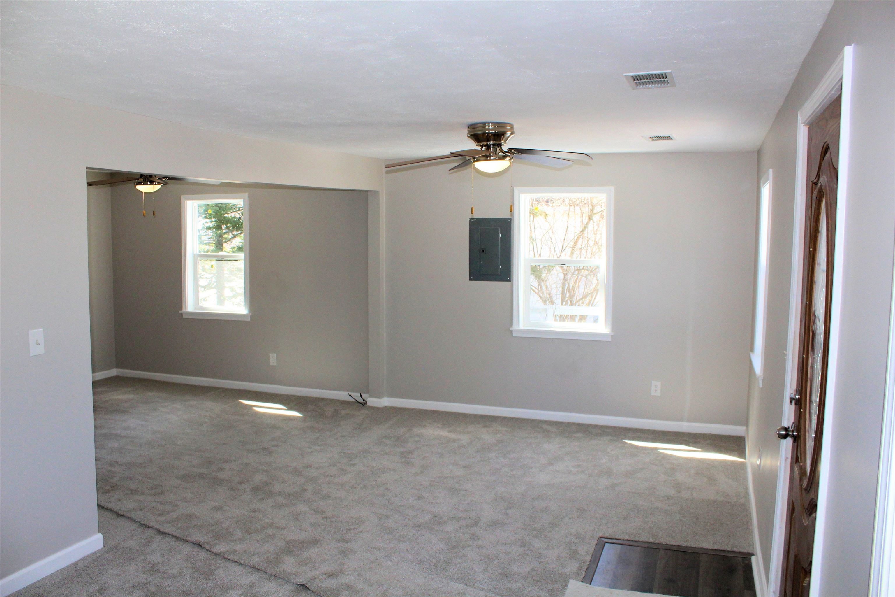 1126 Riverside Street Cadillac, MI 49601 - Photo 8 of 23 1909503-7.JPG