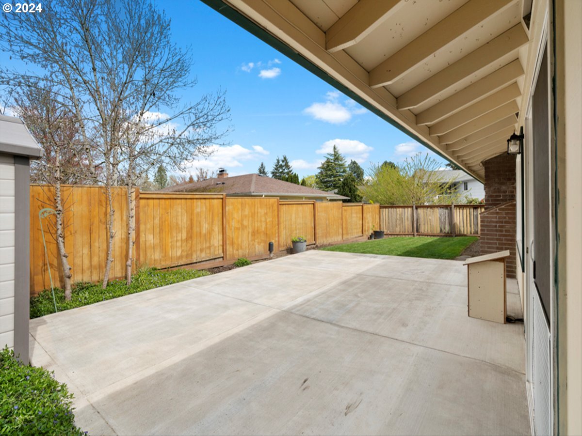 14075 Southwest Rochester Drive Beaverton, OR 97008 - Photo 22 of 25 Backyard