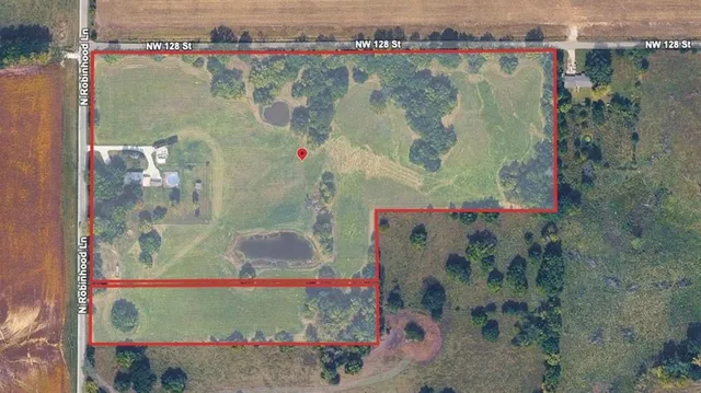 $799,000 | 12703 North Robinhood Lane, Kansas City, MO 64164