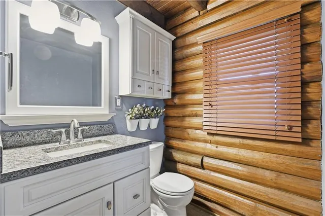 $799,000 | 12703 North Robinhood Lane, Kansas City, MO 64164