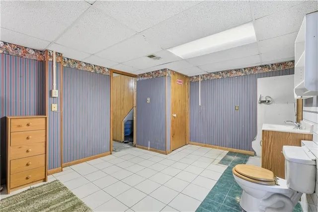 $799,000 | 12703 North Robinhood Lane, Kansas City, MO 64164