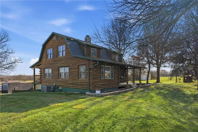 $799,000 | 12703 North Robinhood Lane, Kansas City, MO 64164