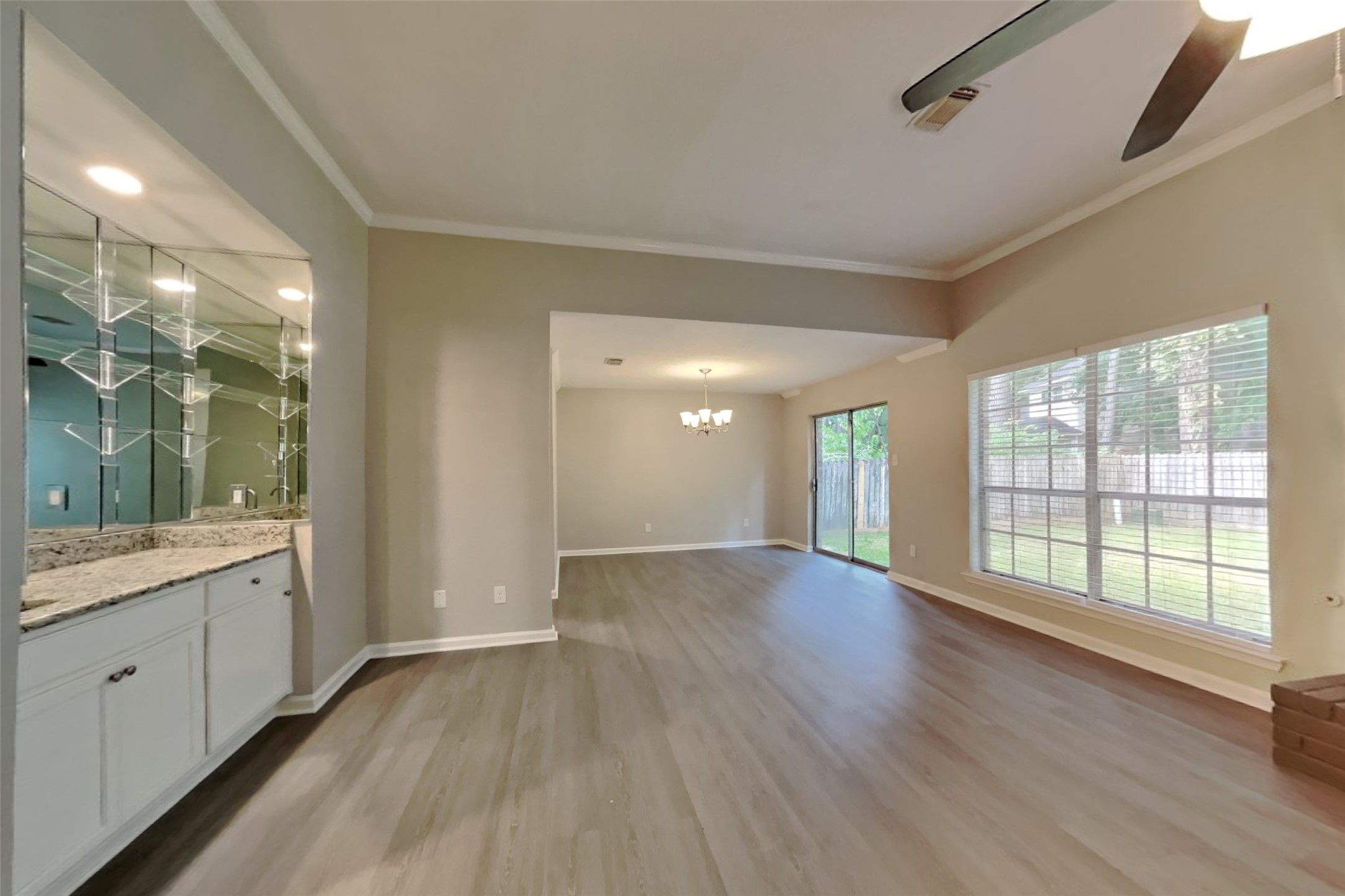64 Hickory Oak Drive Spring, TX 77381 - Photo 3 of 19