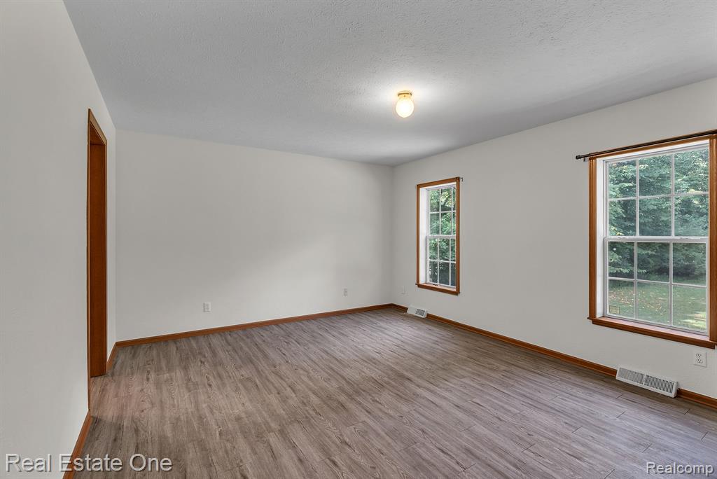 72021 Romeo Plank Road Armada, MI 48005 - Photo 38 of 46