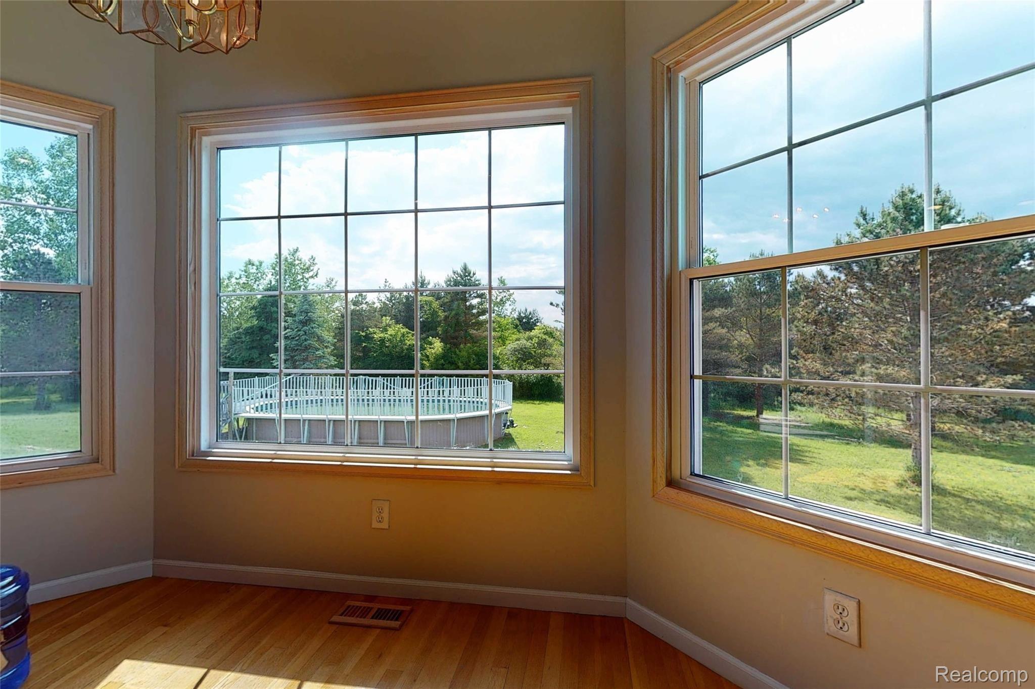 2369 North Baxter Road Davison, MI 48423 - Photo 12 of 35 2369-N-Baxter-Rd-13 Kitchen.jpg