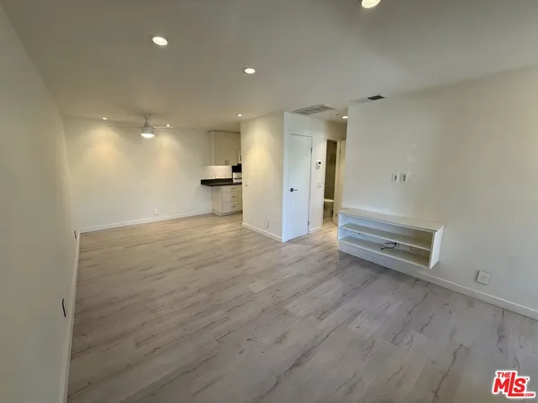 $1,585 | 2857 North Los Felices Road, Unit 207, Palm Springs, CA 92262