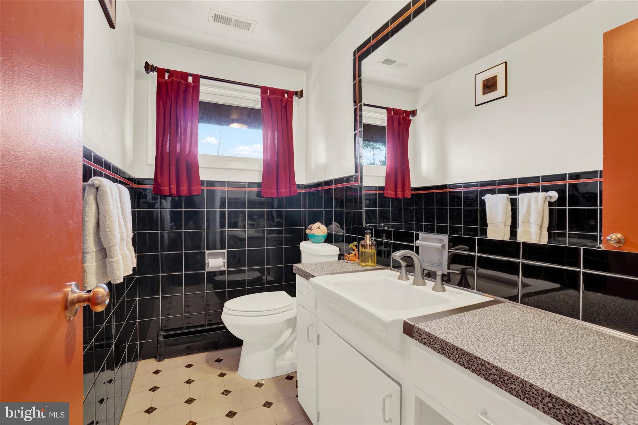 251 Greendale Road York, PA 17403 - Photo 17 of 31