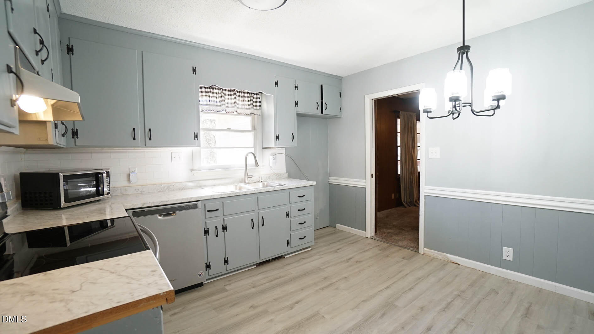 3916 Ingram Drive Raleigh, NC 27604 - Photo 9 of 32 Eat in Kitchen