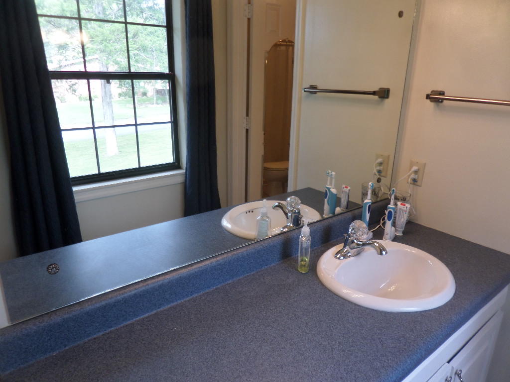 110 Claremont Road Oak Ridge, TN 37830 - Photo 14 of 30 Master Bathroom