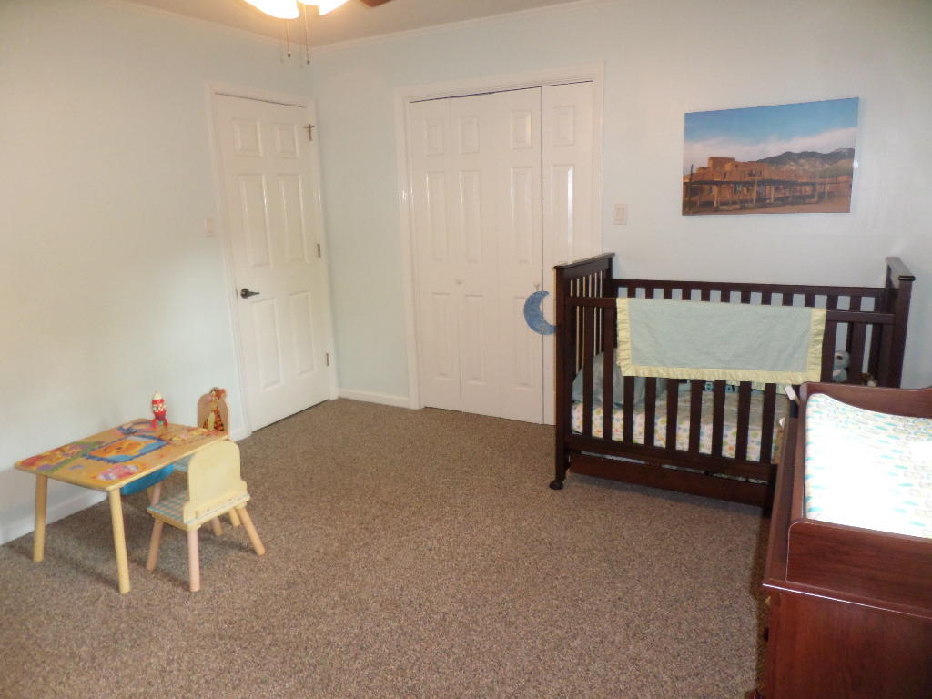 110 Claremont Road Oak Ridge, TN 37830 - Photo 15 of 30 Bedroom 2