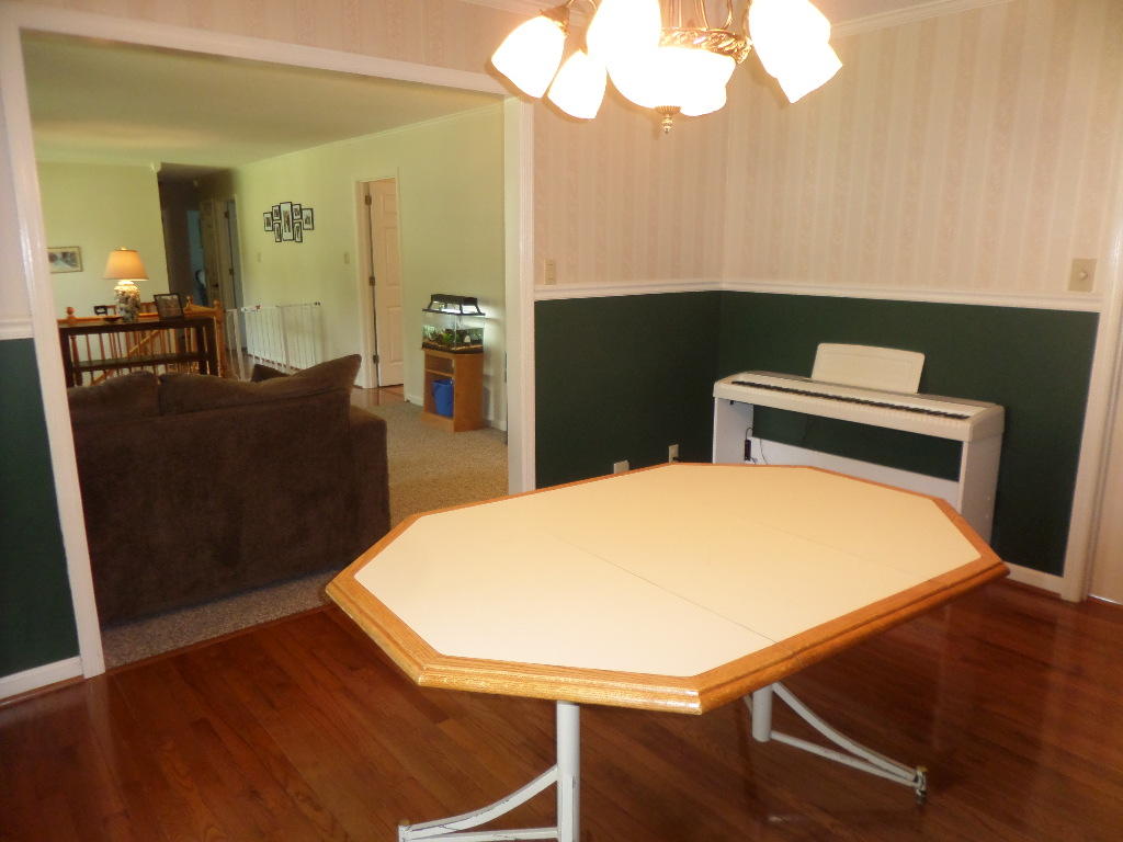 110 Claremont Road Oak Ridge, TN 37830 - Photo 8 of 30 Dining Room
