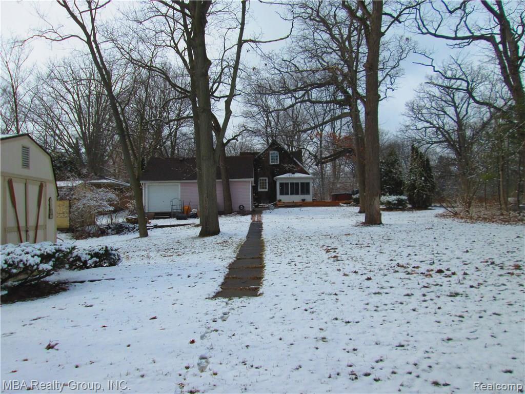 21169 Thorofare Road Grosse Ile, MI 48138 - Photo 48 of 54 IMG_8797.JPG