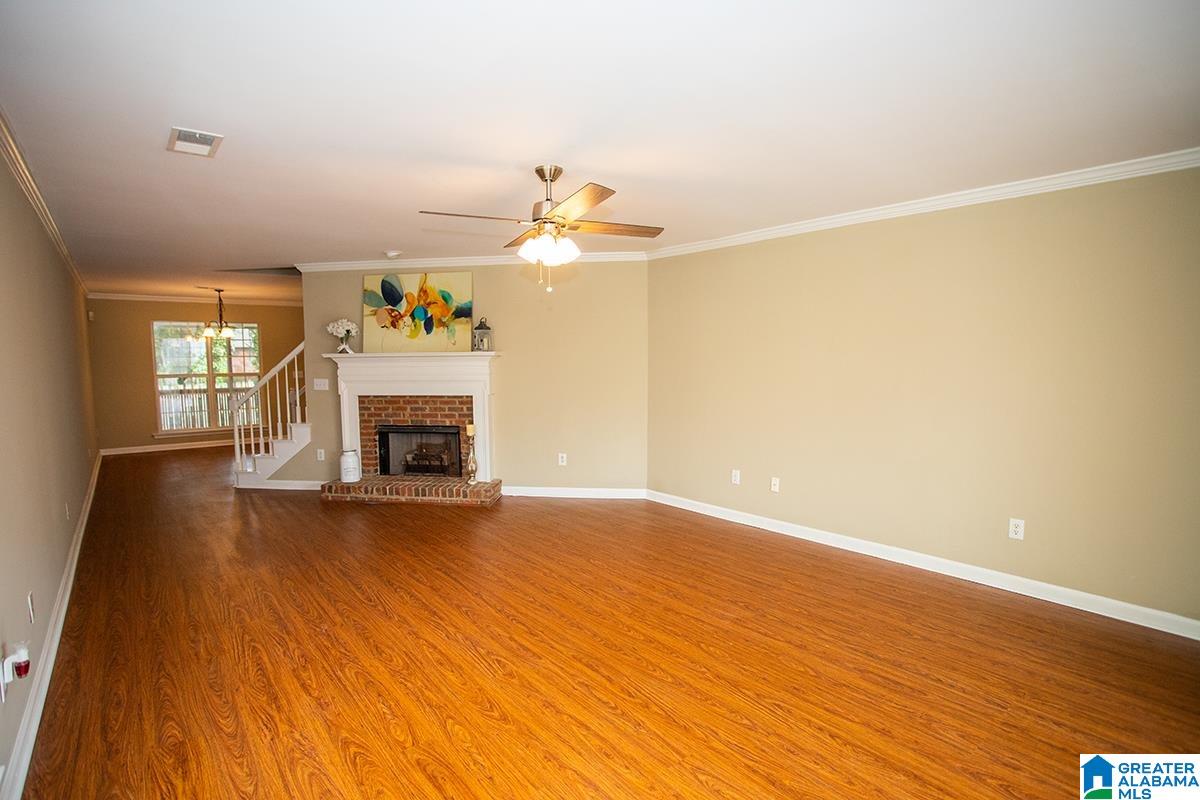 240 Warwick Lane Alabaster, AL 35007 - Photo 3 of 37