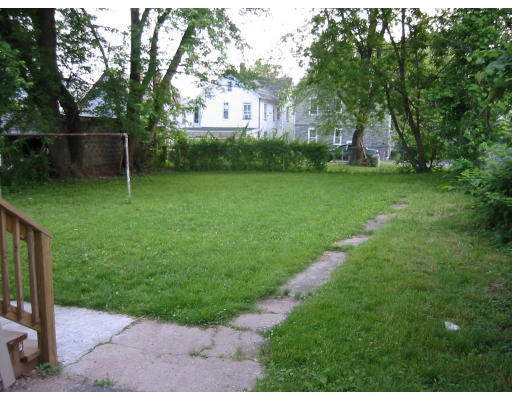 29 Webster Street Springfield, MA 01104 - Photo 3 of 9 Gallery Image 3
