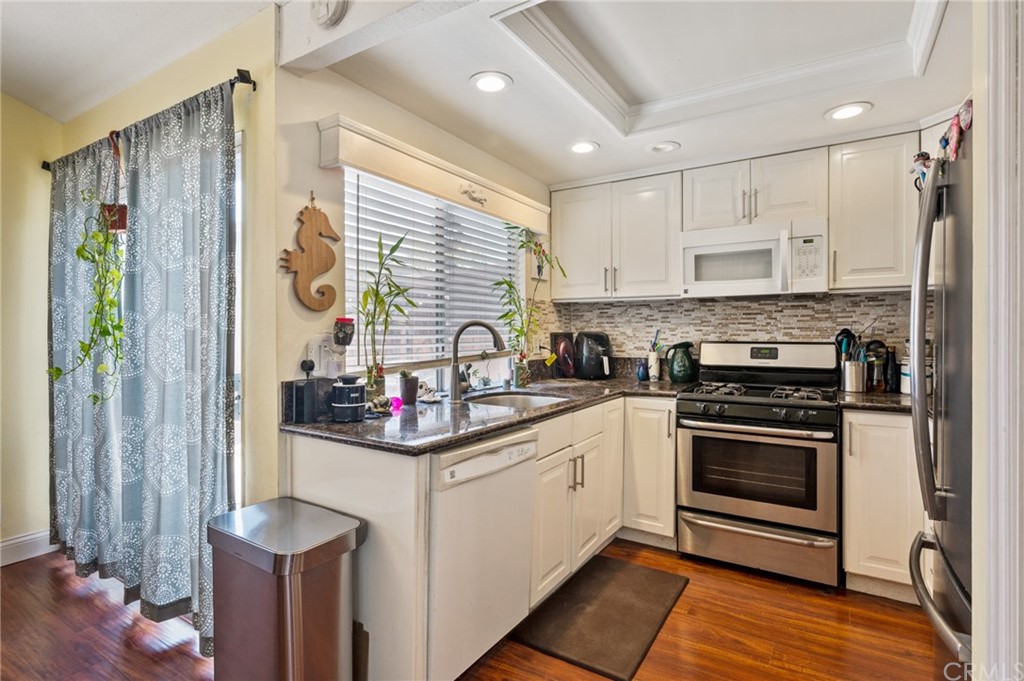 22314 Harbor Ridge Lane, Unit 5 Torrance, CA 90502 - Photo 16 of 33