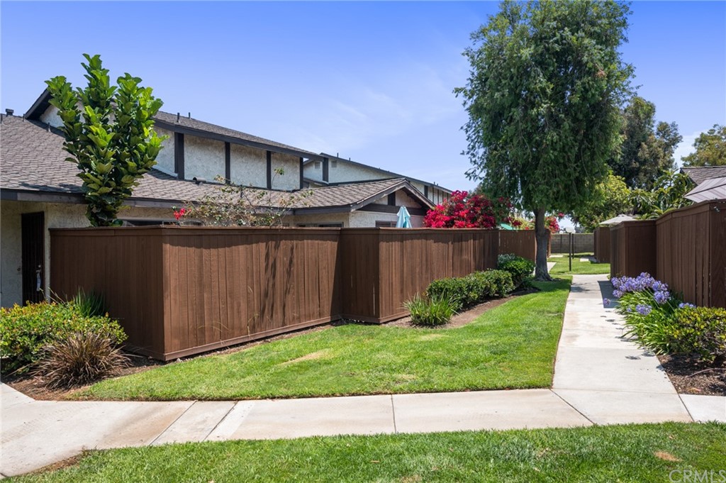 22314 Harbor Ridge Lane, Unit 5 Torrance, CA 90502 - Photo 5 of 33