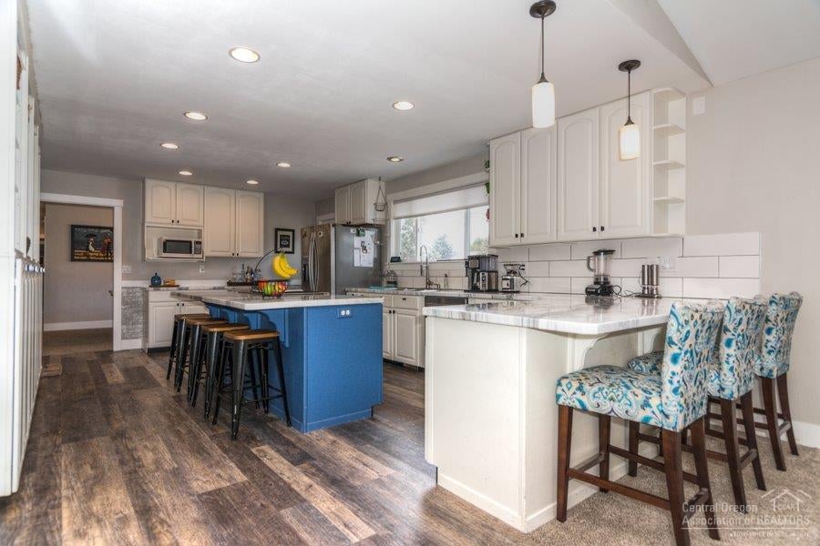 61975 Dobbin Road Bend, OR 97702 - Photo 7 of 23 Additional Photo