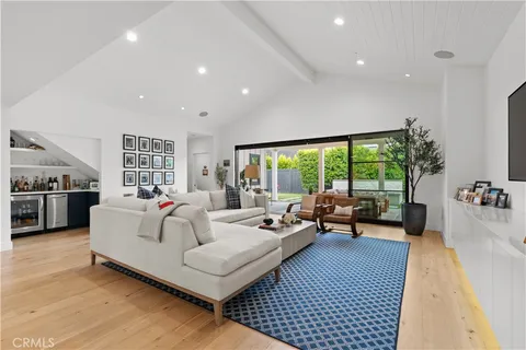 $6,795,000 | 1230 Essex Lane, Newport Beach, CA 92660
