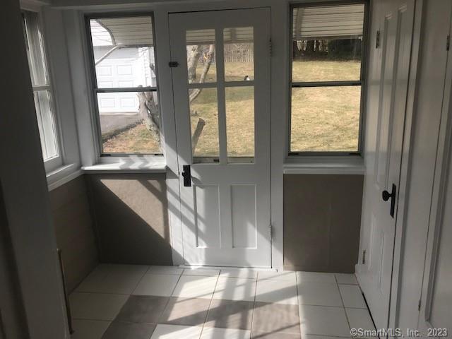 19 Greenfield Avenue Ridgefield, CT 06877 - Photo 9 of 28 a view of entry way