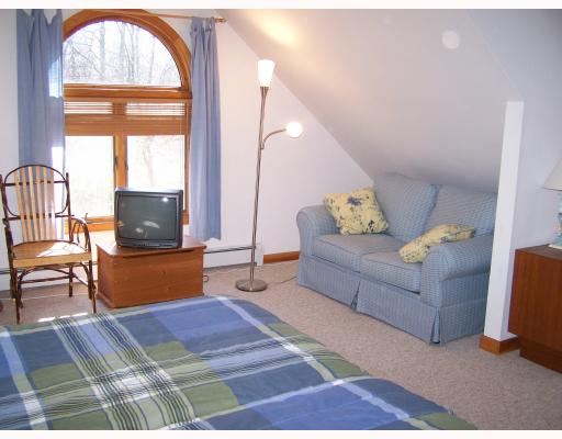 37 Gounod Road Westerly, RI 02891 - Photo 9 of 12 Master Bedroom.