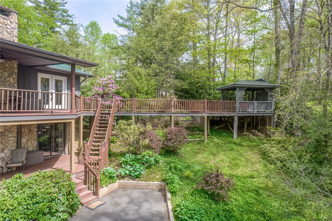 174 Spruce Pine Road Newland, NC 28657 - Photo 41 of 50 a house view with a garden space