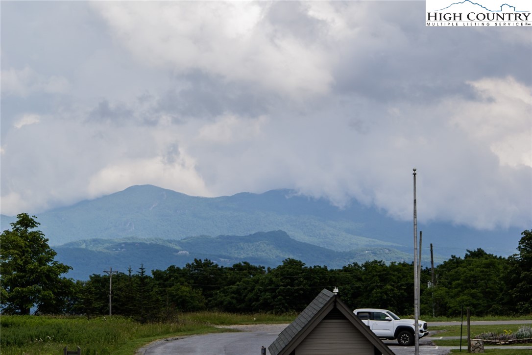301 Pinnacle Inn Road, Unit 4305 Beech Mountain, NC 28604 - Photo 19 of 49