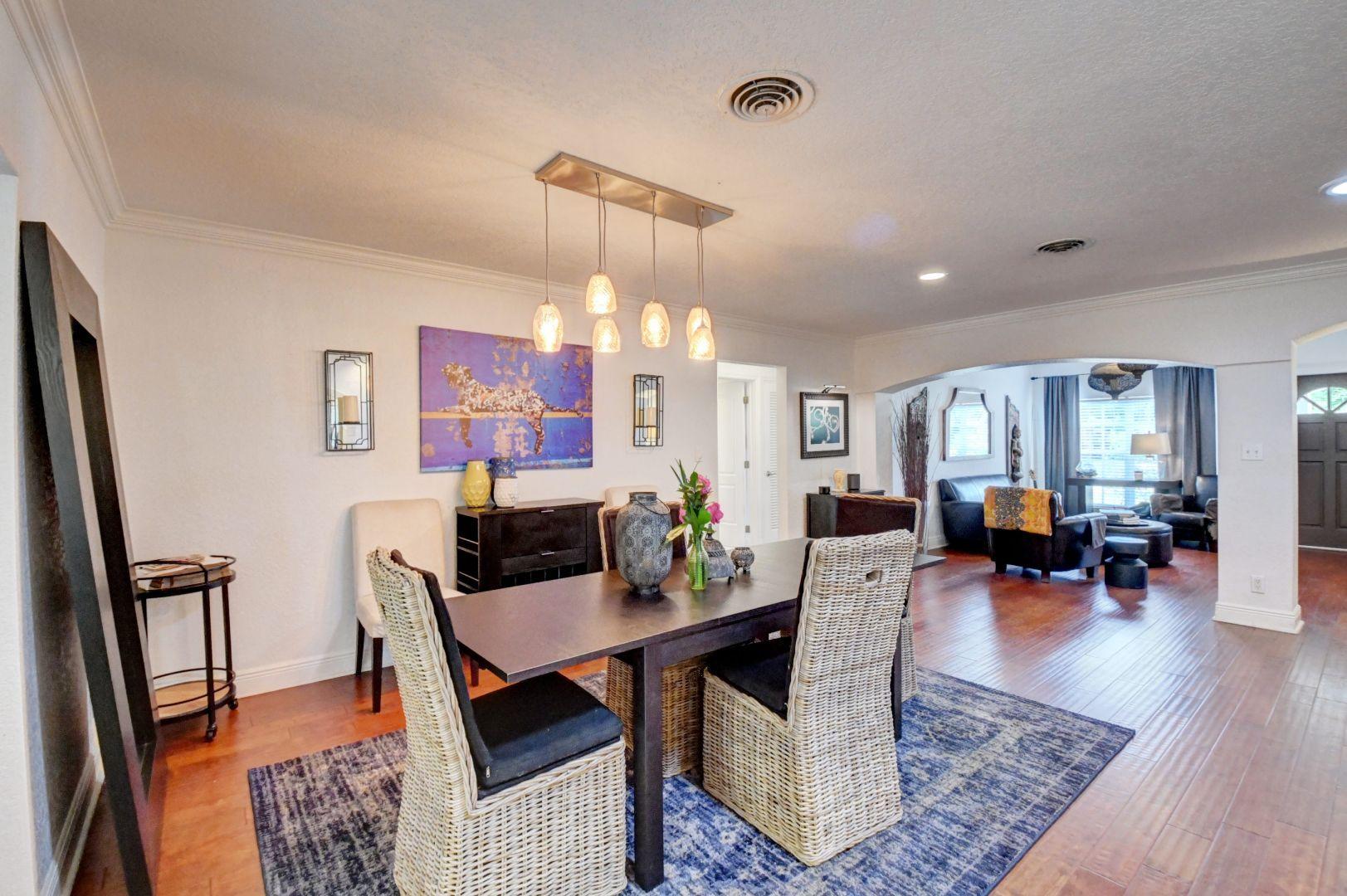 700 Southwest 5th Street Boca Raton, FL 33486 - Photo 5 of 32 Dining to Living