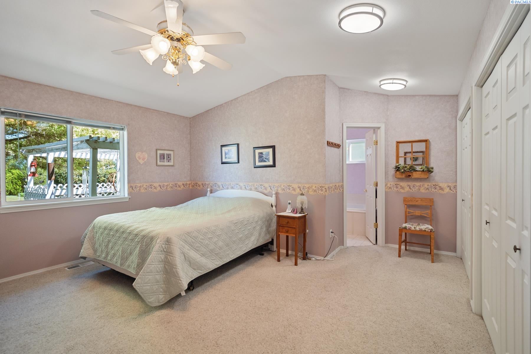 210204 East Cochran Road Kennewick, WA 99337 - Photo 18 of 48 Gallery Image 18