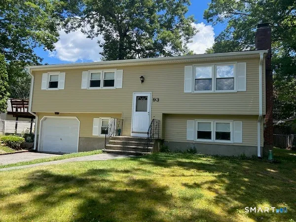 $2,500 | 93 Laurelwood Drive, East Lyme, CT 06357