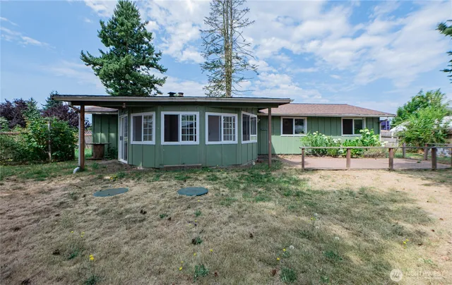 $449,999 | 6852 Dutch Haven Drive, Lynden, WA 98264
